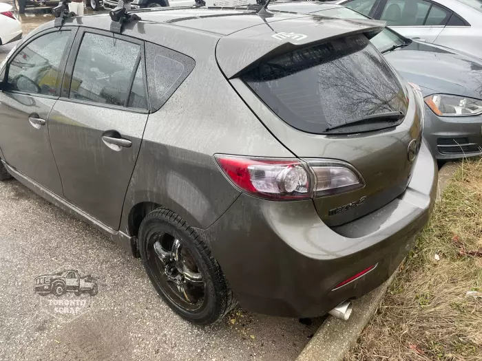 Image of scrap car Mazda 3 2010